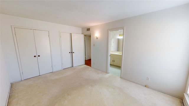 902 S Weatherred Drive 902F, Richardson, TX 75080