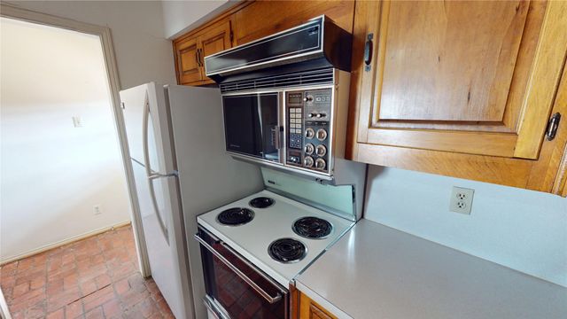 902 S Weatherred Drive 902F, Richardson, TX 75080