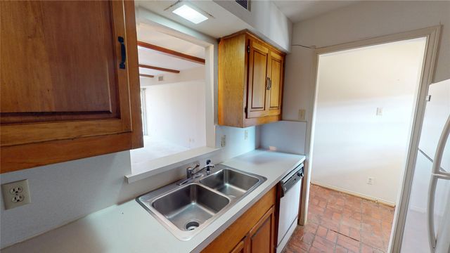 902 S Weatherred Drive 902F, Richardson, TX 75080