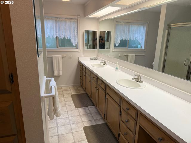 84226 CLEAR LAKE Rd, Florence, OR 97439