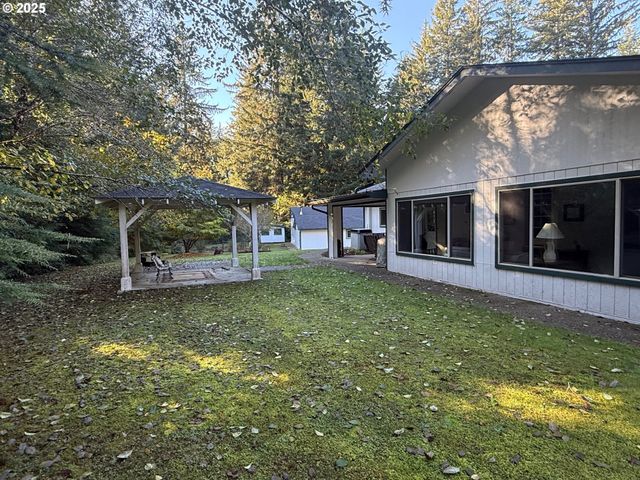 84226 CLEAR LAKE Rd, Florence, OR 97439