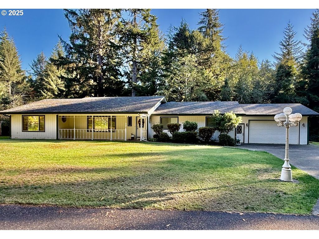 84226 CLEAR LAKE Rd, Florence, OR 97439