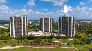 20379 W Country Club Dr 2636, Aventura, FL 33180