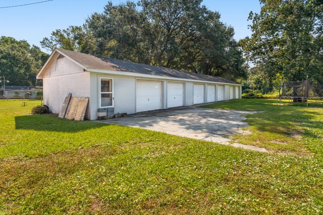 4557 W Montague Avenue, North Charleston, SC 29418