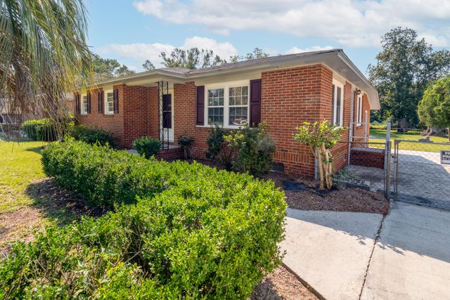 4557 W Montague Avenue, North Charleston, SC 29418