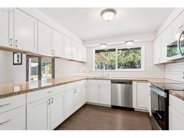 4819 Se ROETHE Rd, Milwaukie, OR 97267