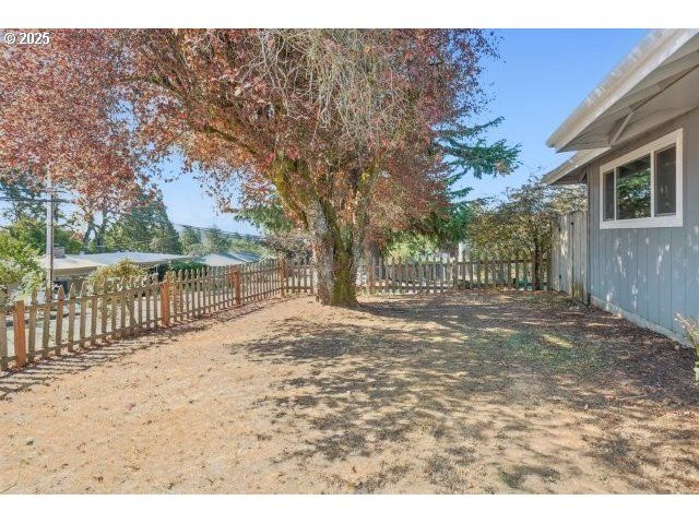 4819 Se ROETHE Rd, Milwaukie, OR 97267