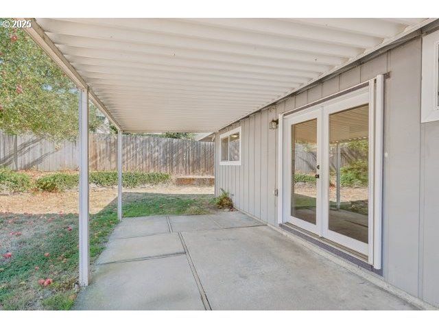 4819 Se ROETHE Rd, Milwaukie, OR 97267