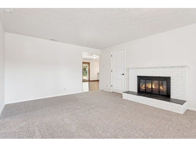 4819 Se ROETHE Rd, Milwaukie, OR 97267