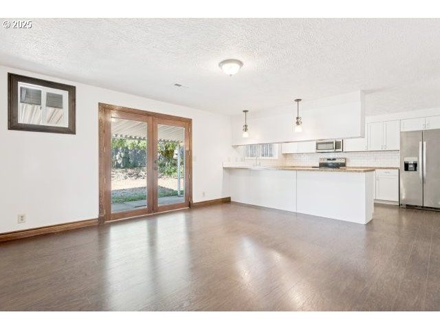 4819 Se ROETHE Rd, Milwaukie, OR 97267