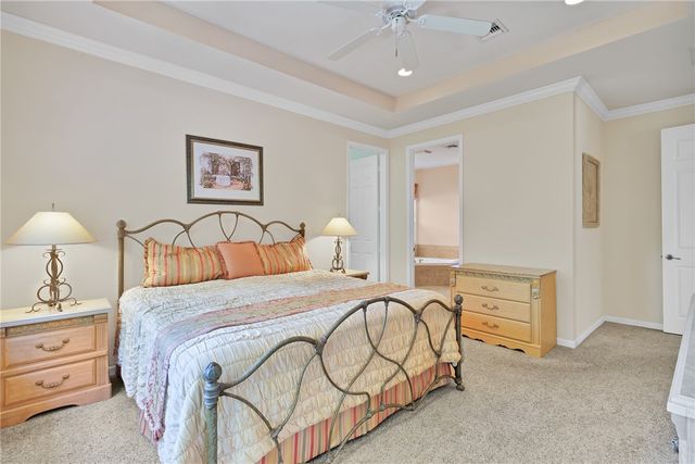 3211 Sussex Way, Vero Beach, FL 32966