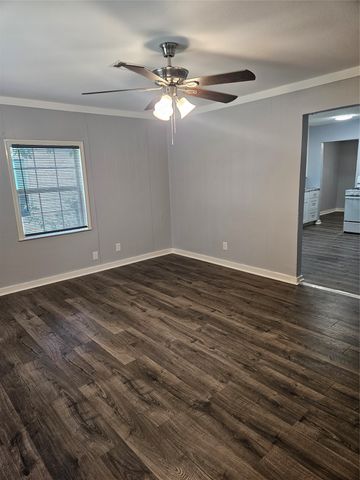 3907 Bois D Arc Street, Greenville, TX 75401