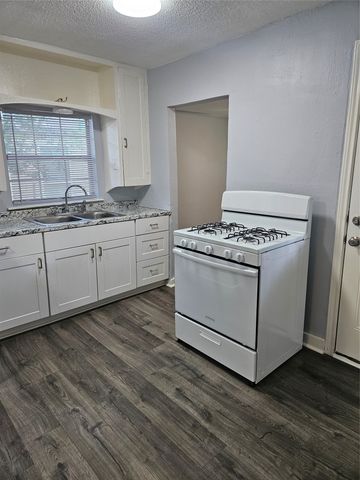 3907 Bois D Arc Street, Greenville, TX 75401