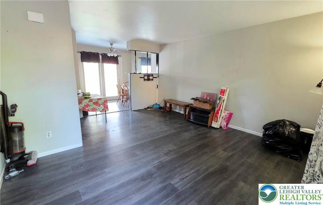 10 East Pittston Street, Allentown City, PA 18103