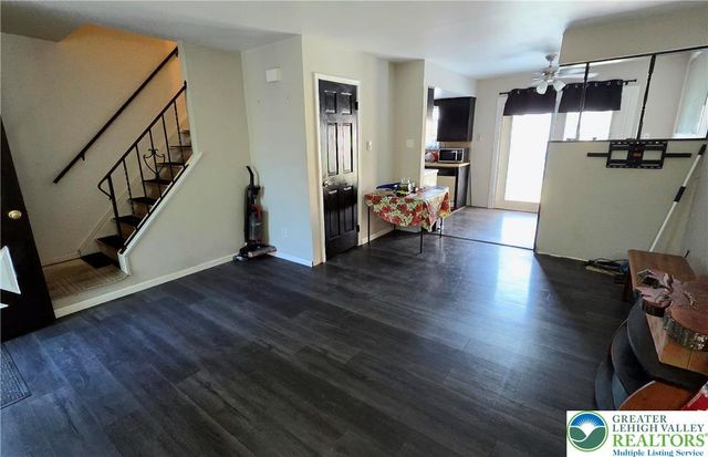 10 East Pittston Street, Allentown City, PA 18103