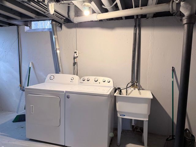 22032 Downing Street, St Clair Shores, MI 48080