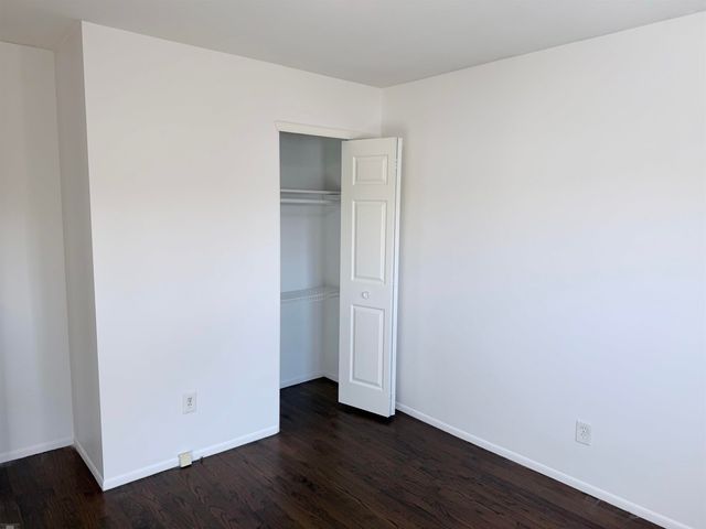 22032 Downing Street, St Clair Shores, MI 48080