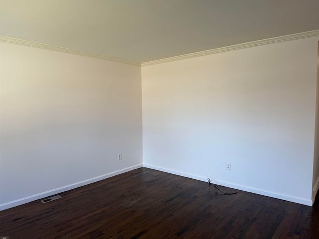 22032 Downing Street, St Clair Shores, MI 48080