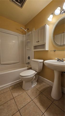 605 Aristocrat Dr, Corpus Christi, TX 78418