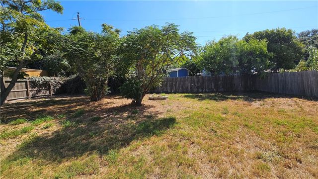 605 Aristocrat Dr, Corpus Christi, TX 78418