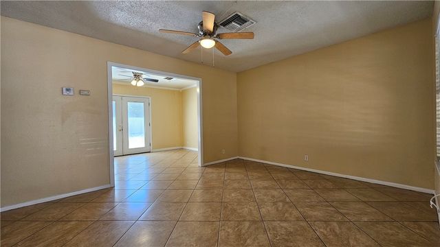 605 Aristocrat Dr, Corpus Christi, TX 78418