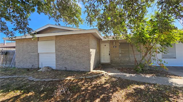 605 Aristocrat Dr, Corpus Christi, TX 78418