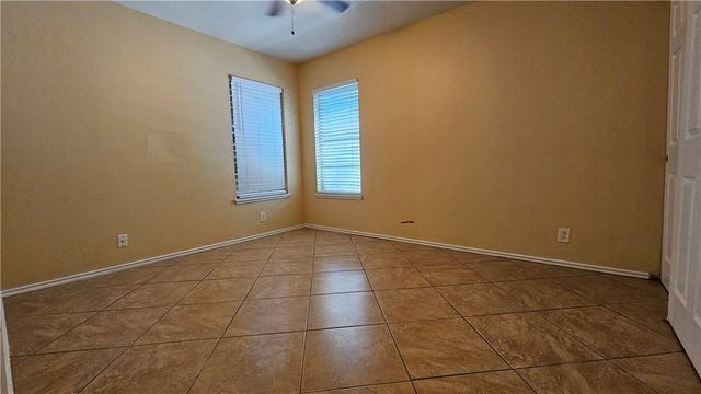 605 Aristocrat Dr, Corpus Christi, TX 78418