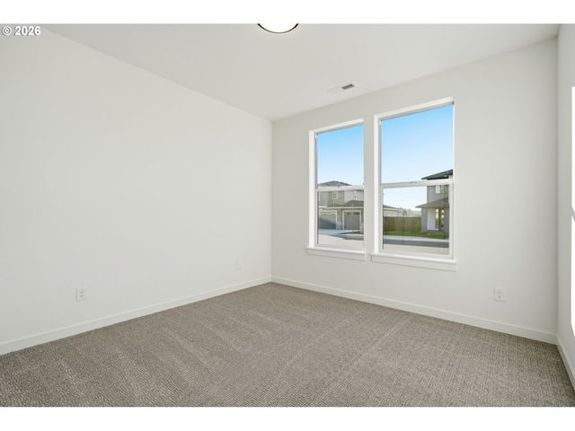 151 E AIREDALE Ave, La Center, WA 98629