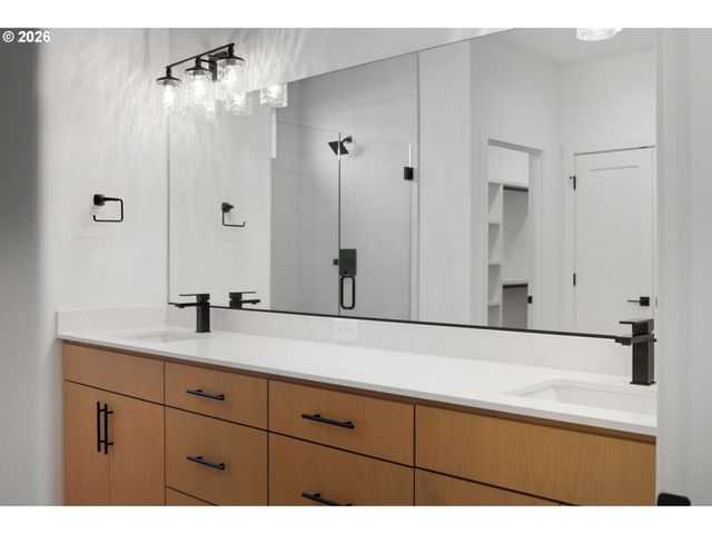 151 E AIREDALE Ave, La Center, WA 98629