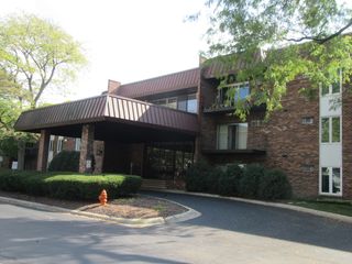 1053 W Ogden Avenue 236, Naperville, IL 60563