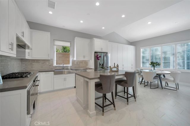 129 Lomita, Irvine, CA 92618