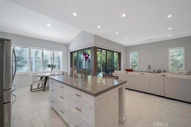 129 Lomita, Irvine, CA 92618