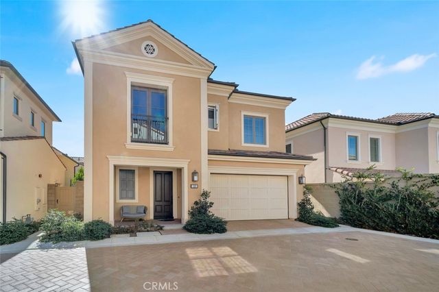 129 Lomita, Irvine, CA 92618
