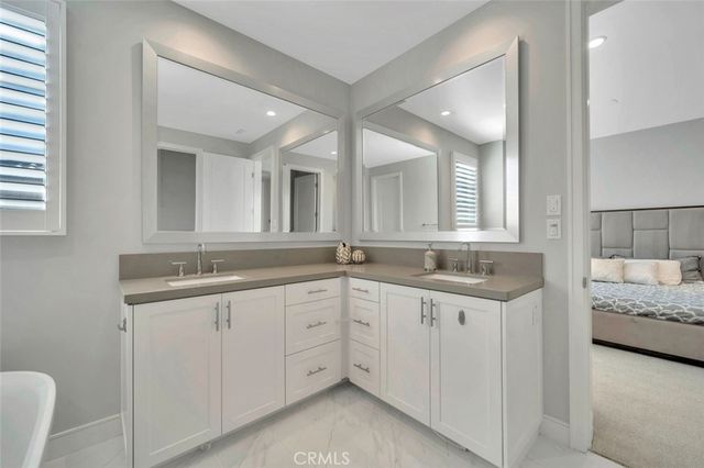 129 Lomita, Irvine, CA 92618