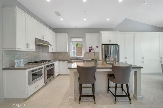129 Lomita, Irvine, CA 92618