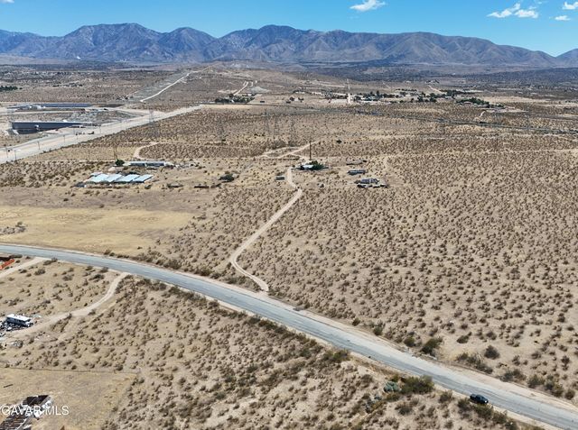 Hampel Avenue, Littlerock, CA 93543