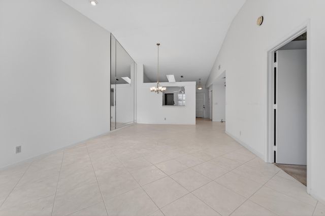 6045 Waldwick Circle, Delray Beach, FL 33484