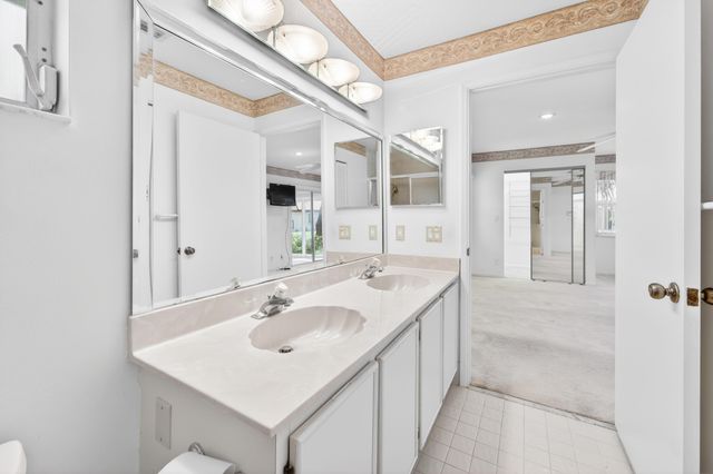 6045 Waldwick Circle, Delray Beach, FL 33484