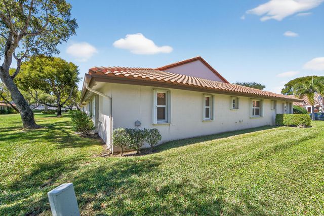 6045 Waldwick Circle, Delray Beach, FL 33484