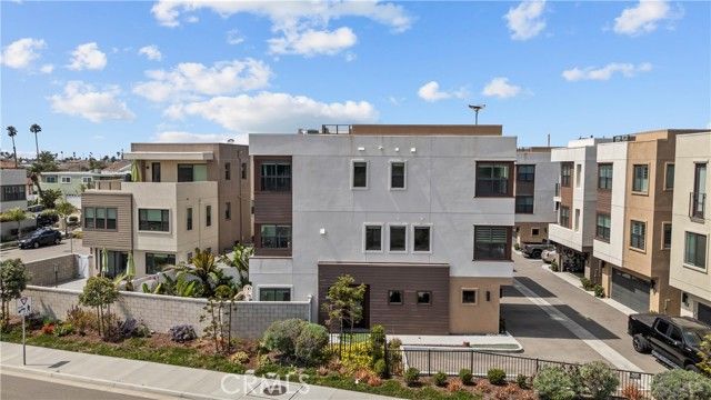 1068 Canal Street, Oxnard, CA 93035