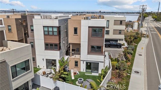 1068 Canal Street, Oxnard, CA 93035