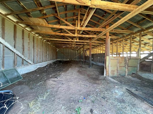 22565 Gaddy Road, Tecumseh, OK 74873