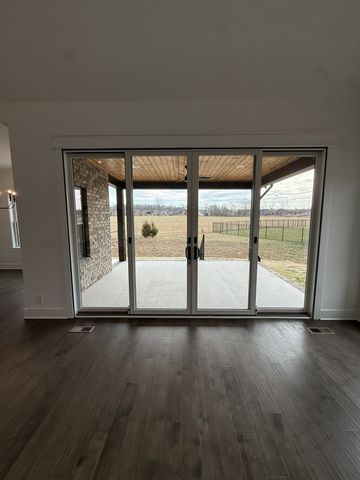 2631 Holly Springs Dr, Murfreesboro, TN 37128