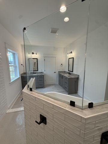 2631 Holly Springs Dr, Murfreesboro, TN 37128