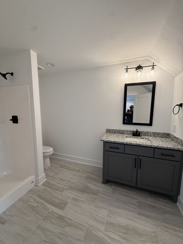 2631 Holly Springs Dr, Murfreesboro, TN 37128