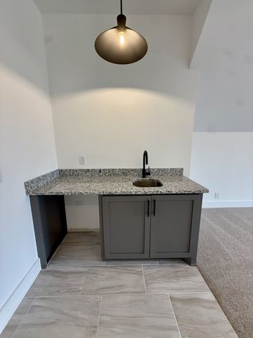 2631 Holly Springs Dr, Murfreesboro, TN 37128