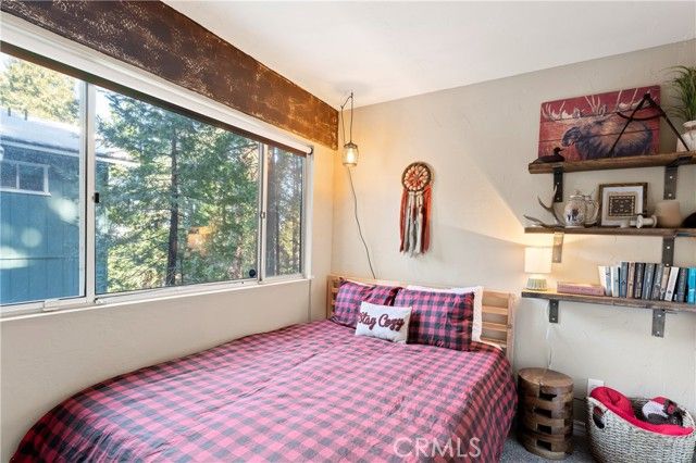 664 Circle Drive, Lake Arrowhead, CA 92352