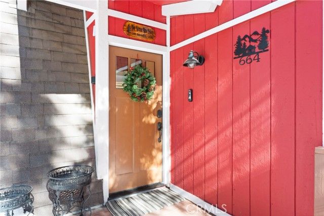 664 Circle Drive, Lake Arrowhead, CA 92352