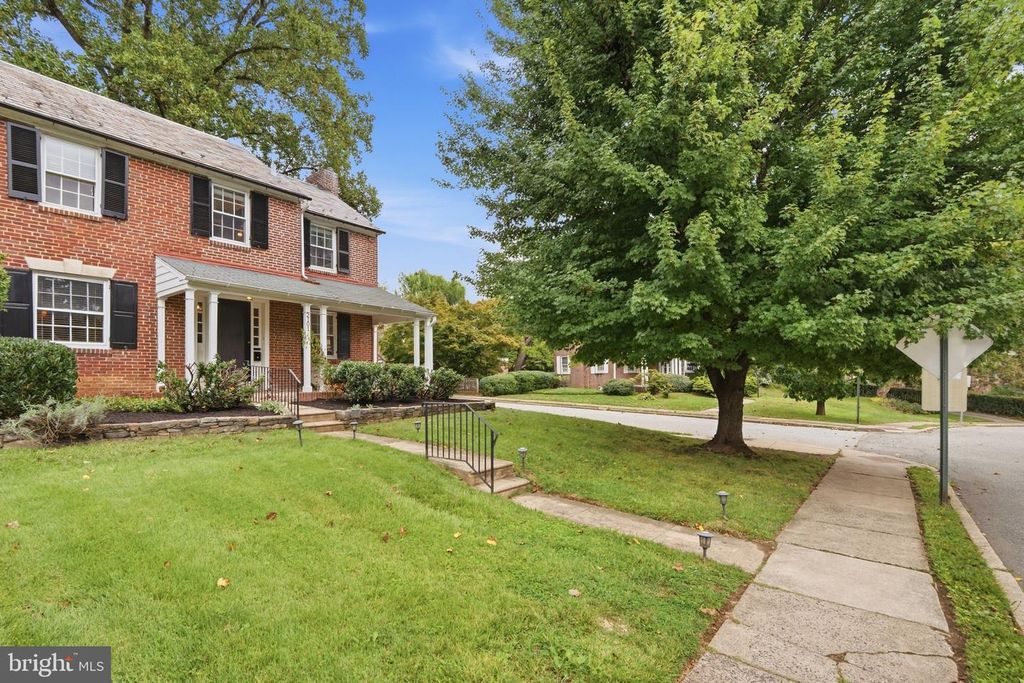 2101 CHESTNUT AVE, ARDMORE, PA 19003 — exterior