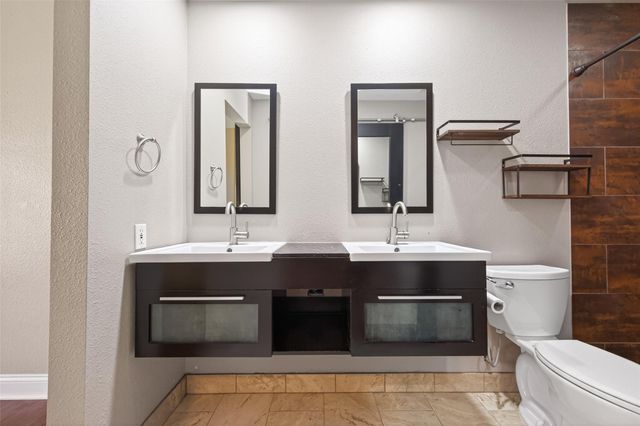 65 Scarlet Woods Court, Spring, TX 77380